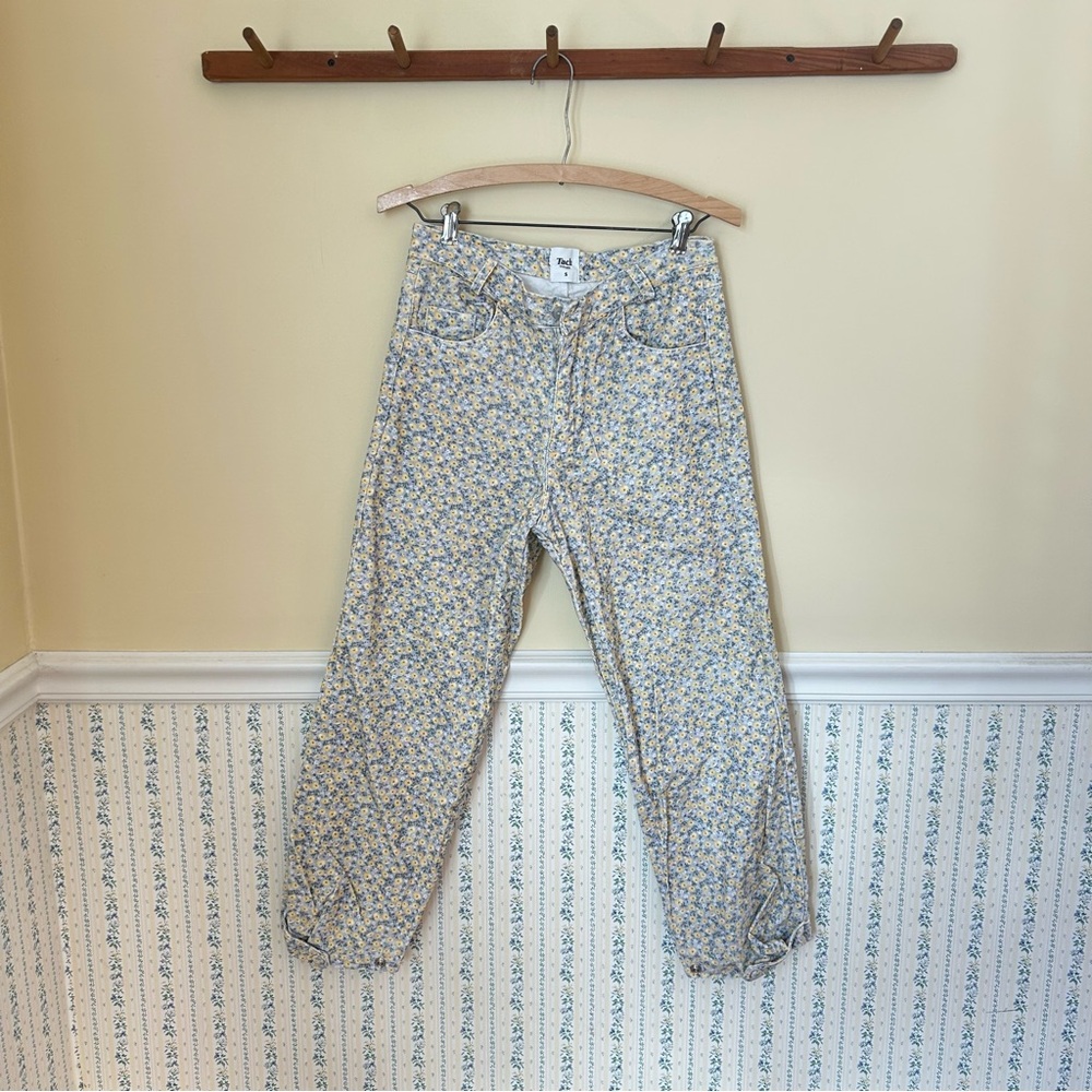 Tach Floral Cropped Pants